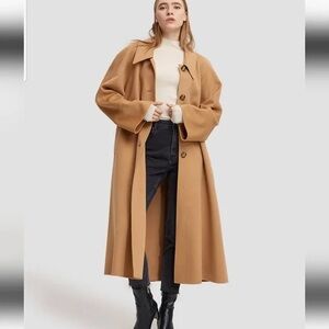 Elegant Tan Women's Coat